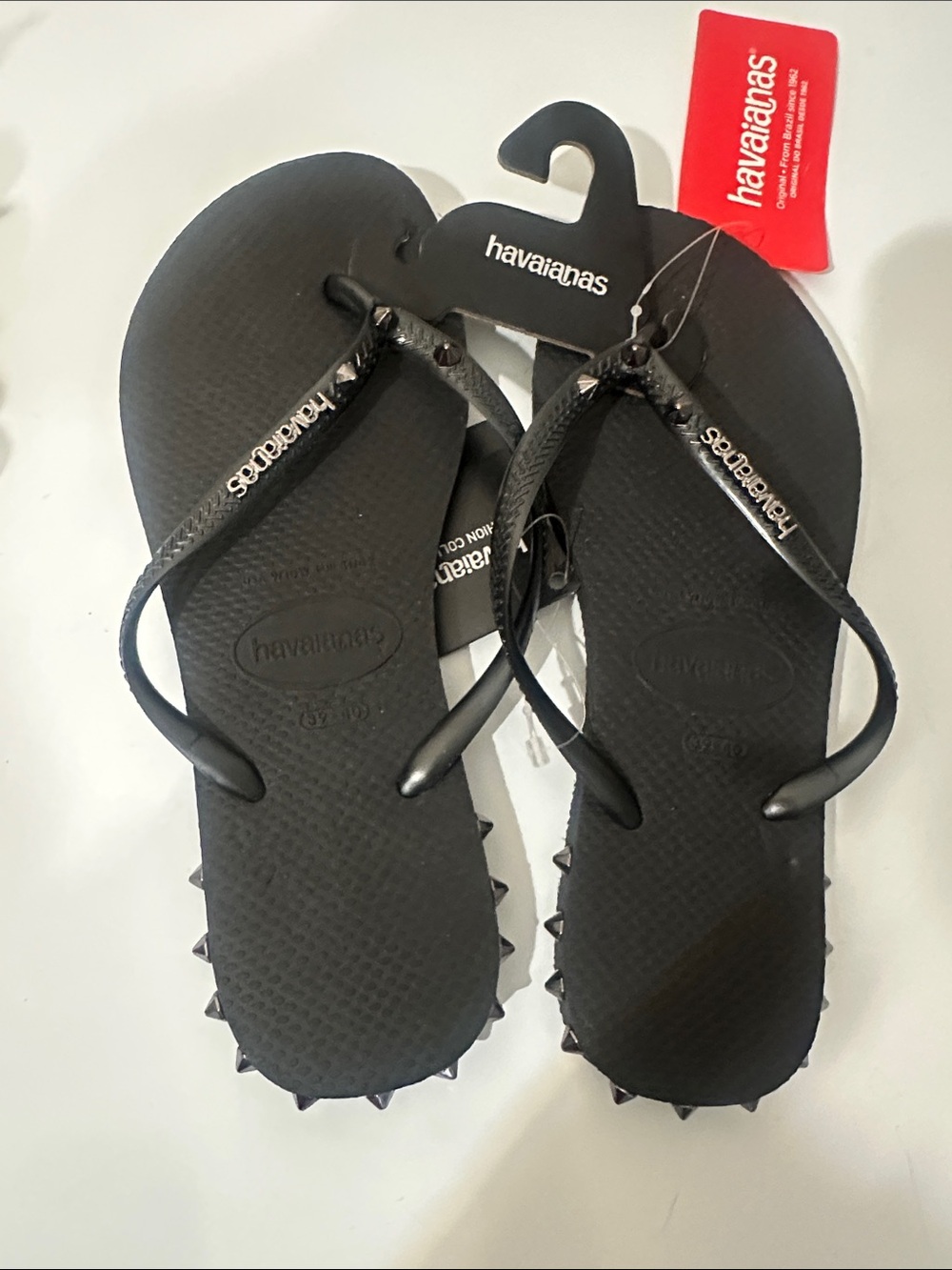 Havaianas Black Flip Flops with Studded Trim Sz 9
